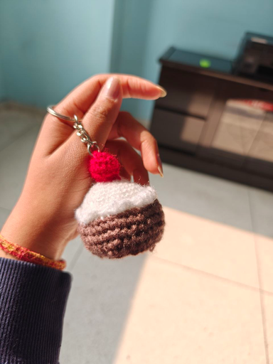 Cupcake Keychain